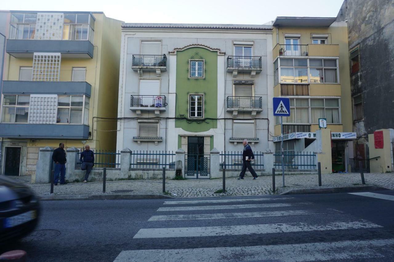 Room In Queluz 11 Minutes From Lisbon Esterno foto